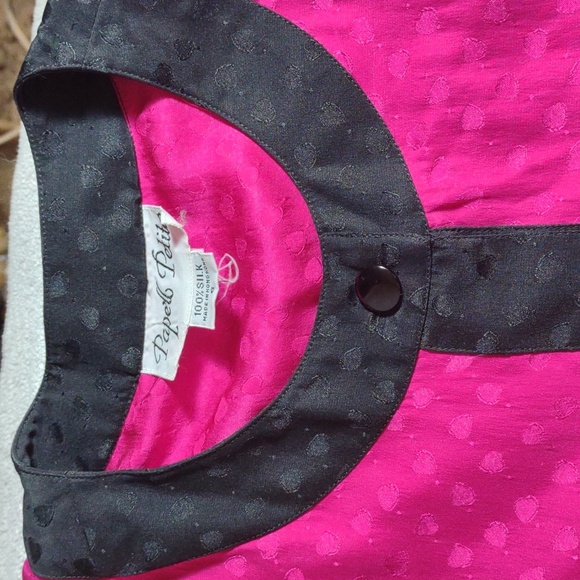 Vintage 80's Hot Pink w/Black Trim Long Sleeved Silk Button Up Blouse Size P8 - Picture 12 of 15